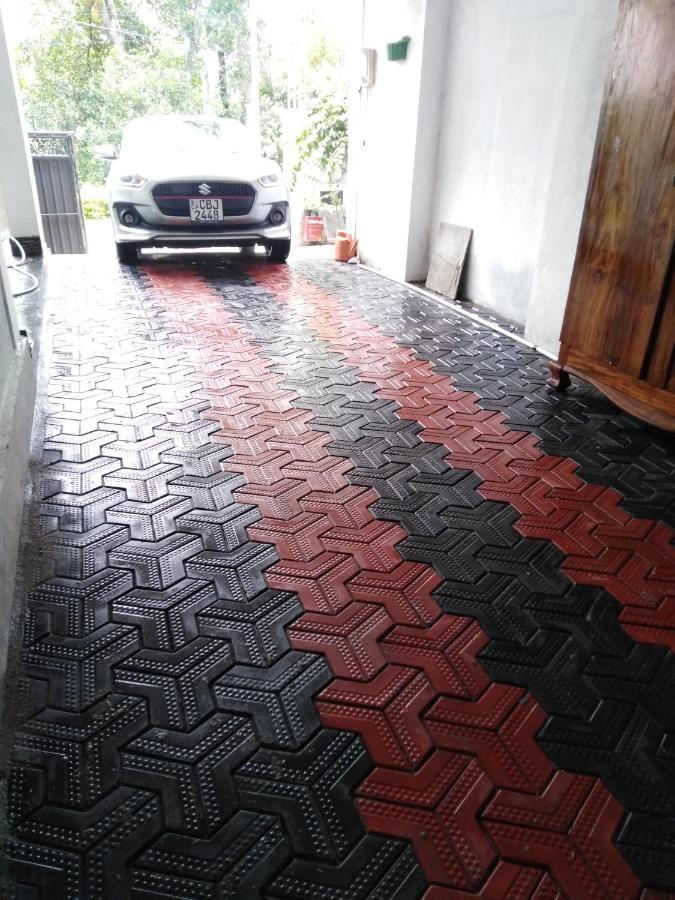 Y&Y Residence Kandy Luaran gambar